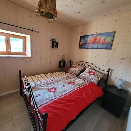 La Montagne Devant Bed and breakfast Provence